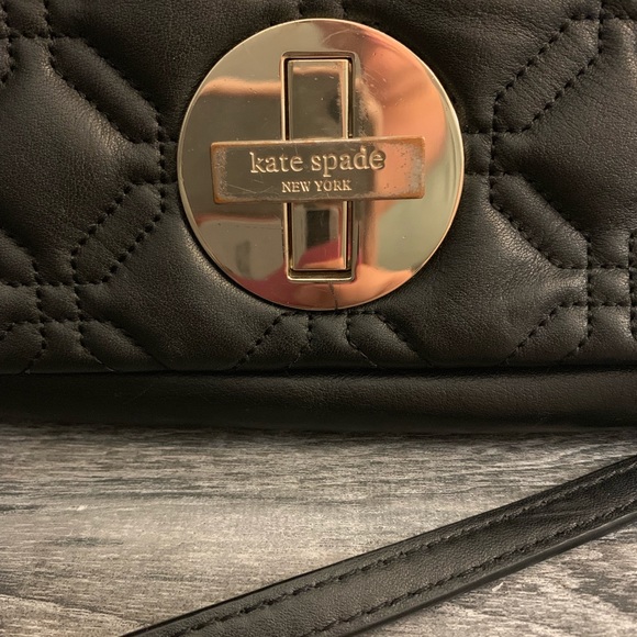 Perfect for fall! Kate Spade Crossbody - Picture 2 of 5